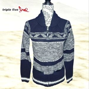 TRIPLE FIVE SOUL Gray Patterned Knit Wool Blend Sweater - XLarge